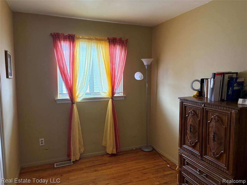 23003 Tuscany Avenue, Eastpointe, MI 48021 — Photo 10