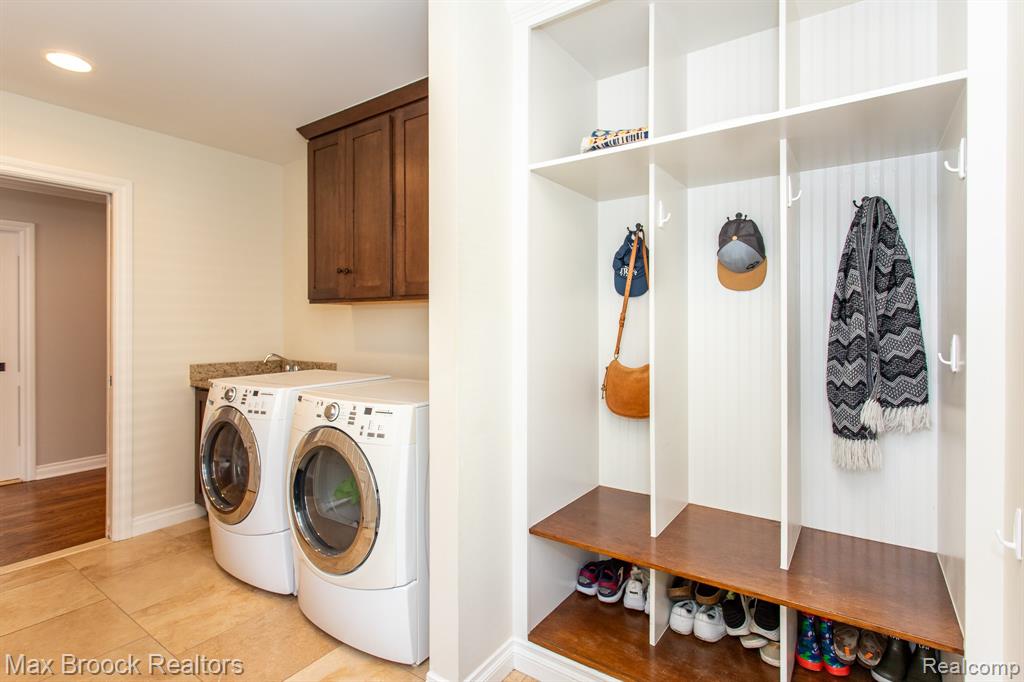 924 N Maple Avenue, Royal Oak, MI 48067 — Photo 25