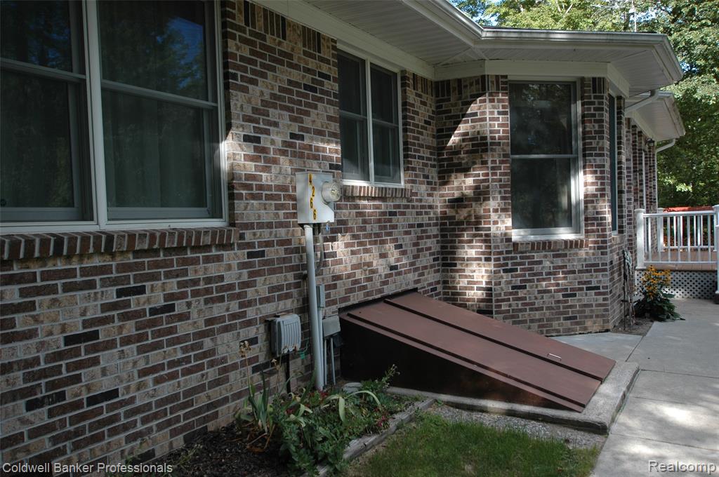 4266 River Drive NE, Gladwin, MI 48610 — Photo 10