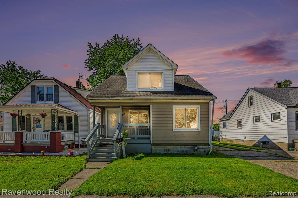 7528 Hudson Avenue, Warren, MI 48091 — front exterior