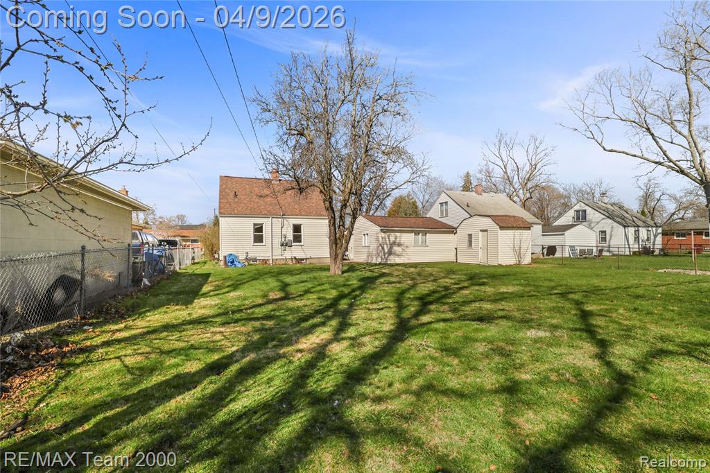 7014 Kinmore Street, Dearborn Heights, MI 48127 — Photo 12