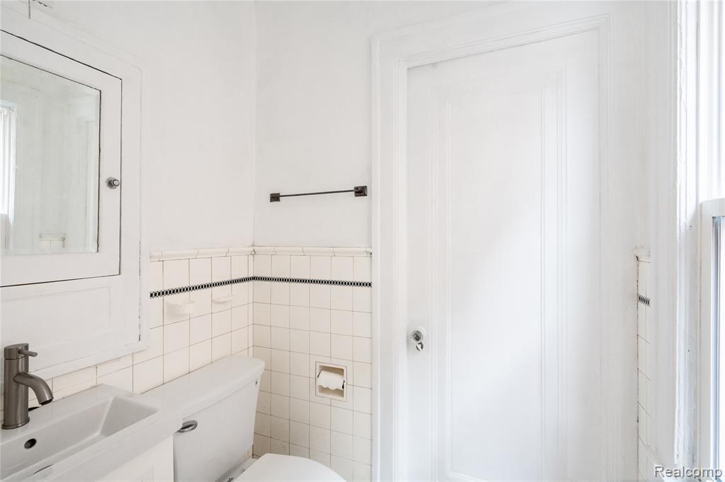 2696 Webb Street, Detroit, MI 48206 — Photo 11