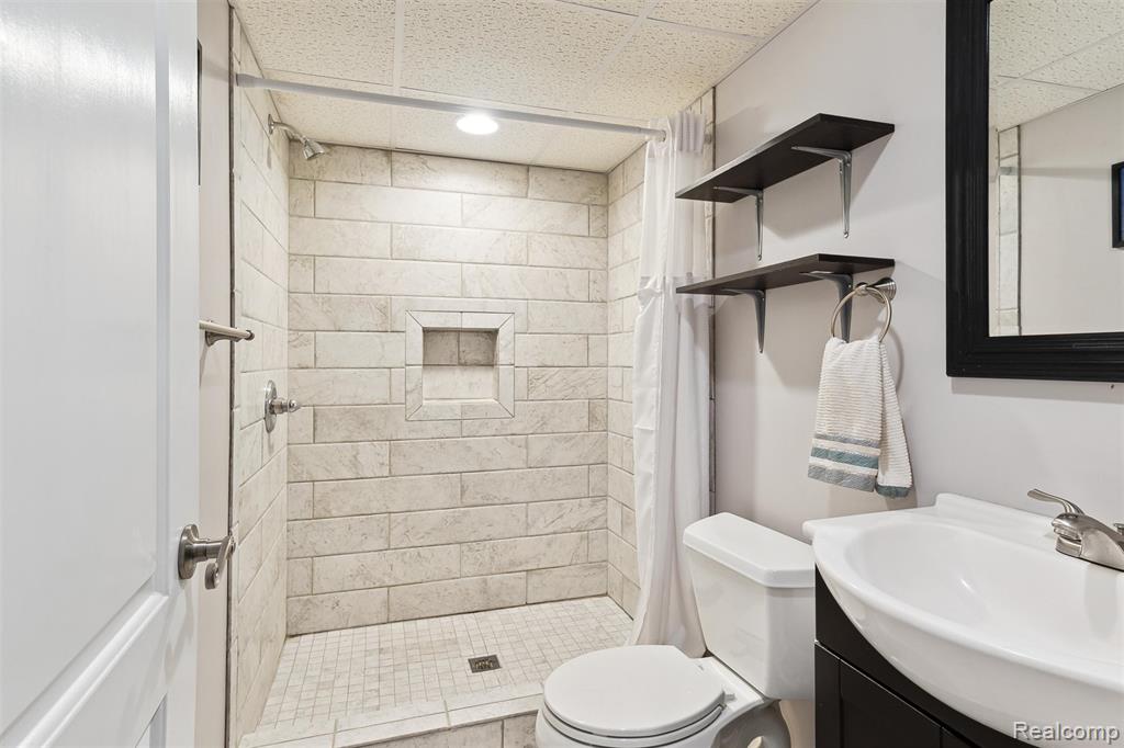 8933 Ringneck Drive, Ypsilanti, MI 48197 — Photo 44