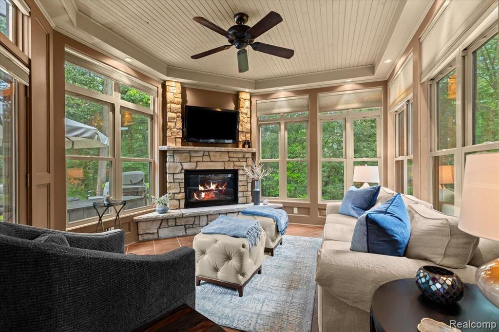 6246 WINDEMERE, Brighton, MI 48116 — Photo 19