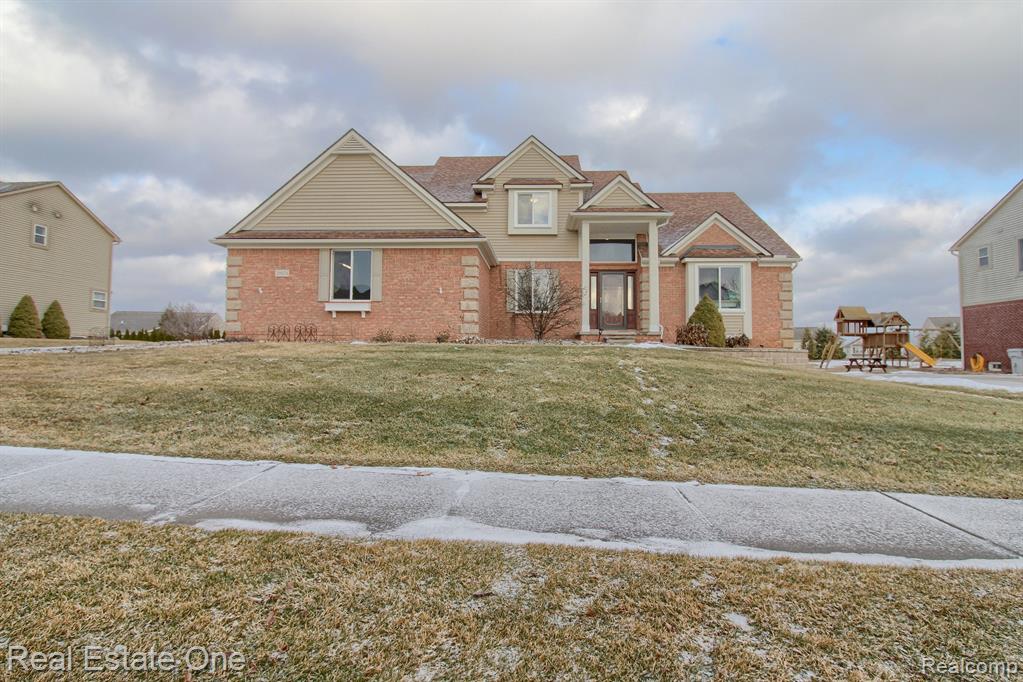 29924 MAGNOLIA Drive, New Hudson, MI 48165 — Photo 2