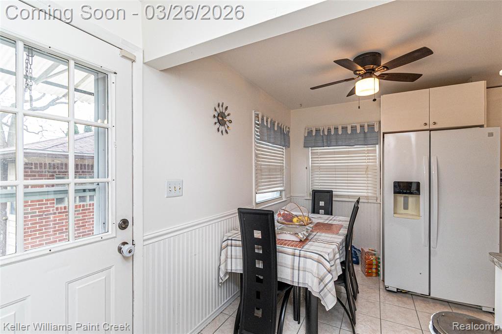 8250 Arnold Street, Dearborn Heights, MI 48127 — Photo 17