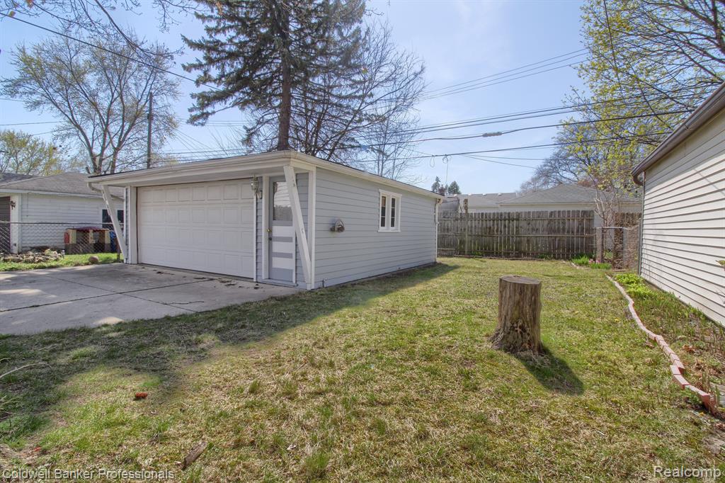 9951 TECUMSEH, Redford, MI 48239 — Photo 30