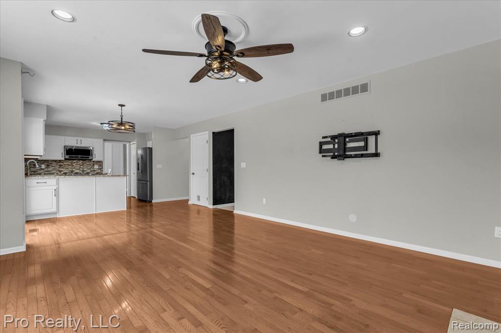 5967 Cedar Ridge Drive, Ann Arbor, MI 48103 — Photo 16