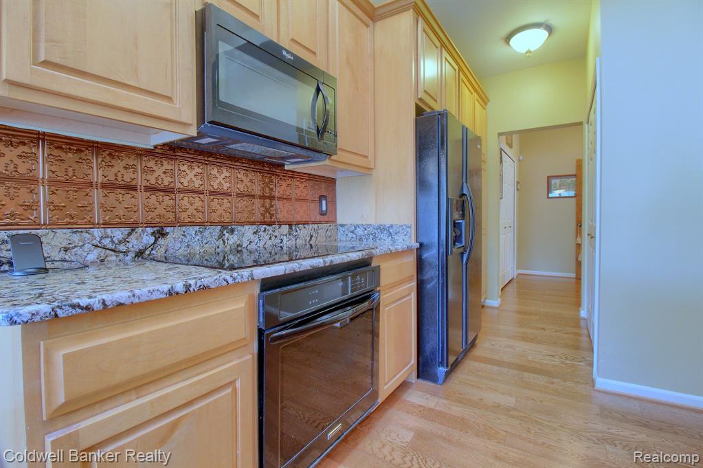 1696 CASSADY PLACE Drive, Plymouth, MI 48170 — Photo 15