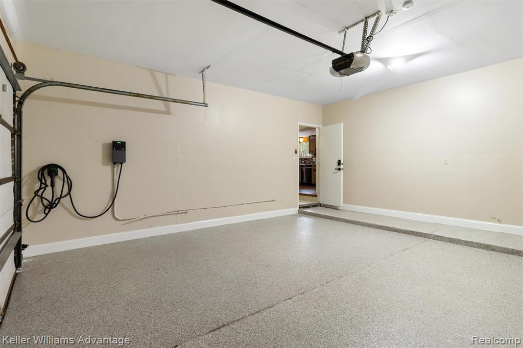 4061 Middlebury Drive, Troy, MI 48085 — Photo 32