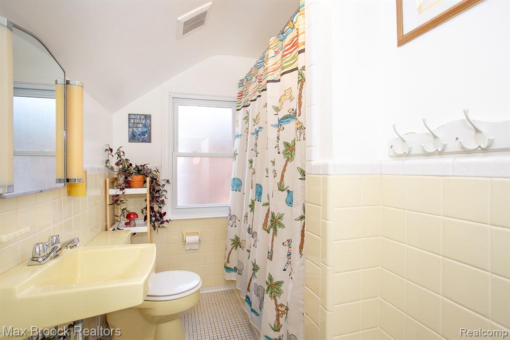 26725 Humber Street, Huntington Woods, MI — Photo 34