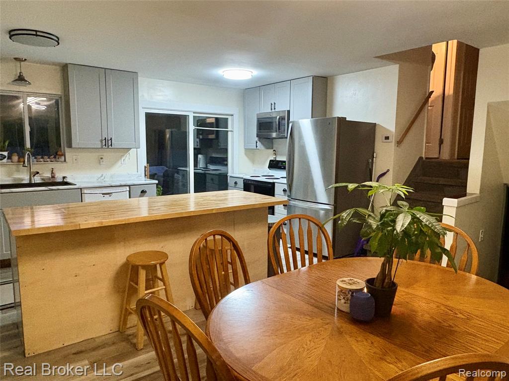 3725 Bronson Lake Road, Lapeer, MI 48446 — Photo 5
