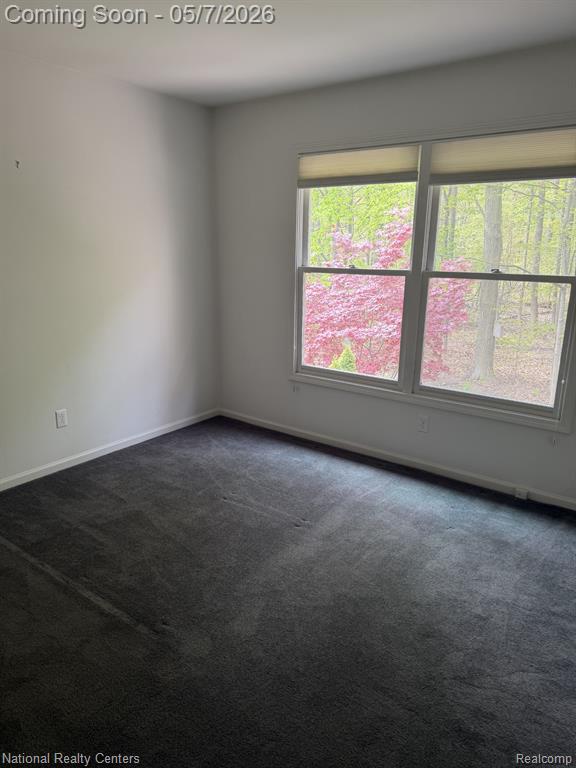 5303 Royal Vale Lane, Dearborn, MI 48126 — Photo 10