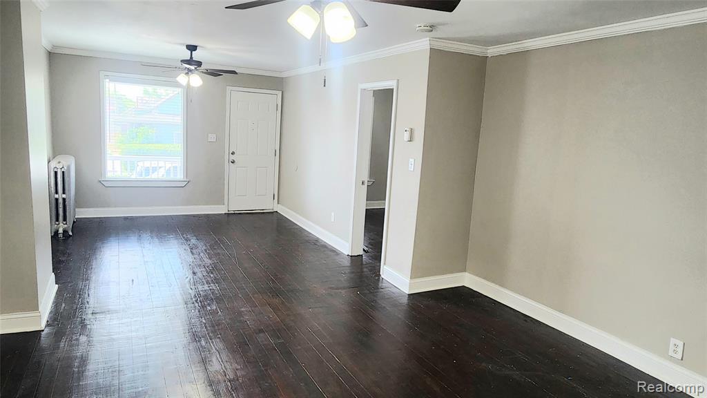 876 Vinewood Street, Wyandotte, MI 48192 — Photo 10