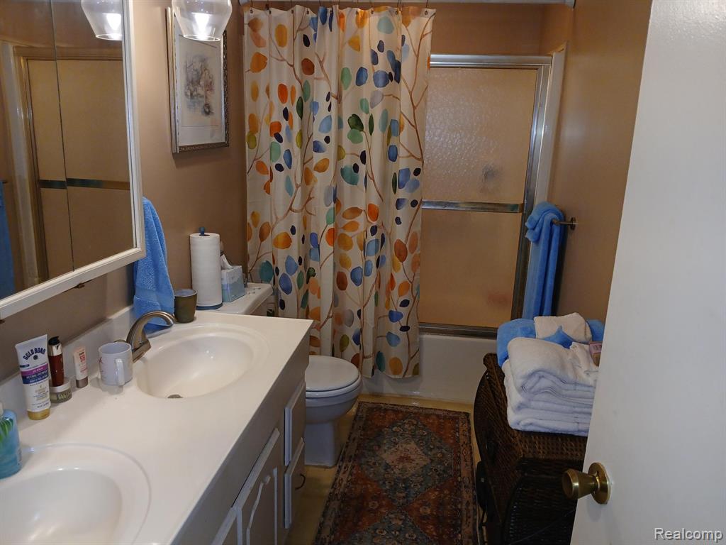 18073 Sharon Valley Road, Manchester, MI 48158 — Photo 11