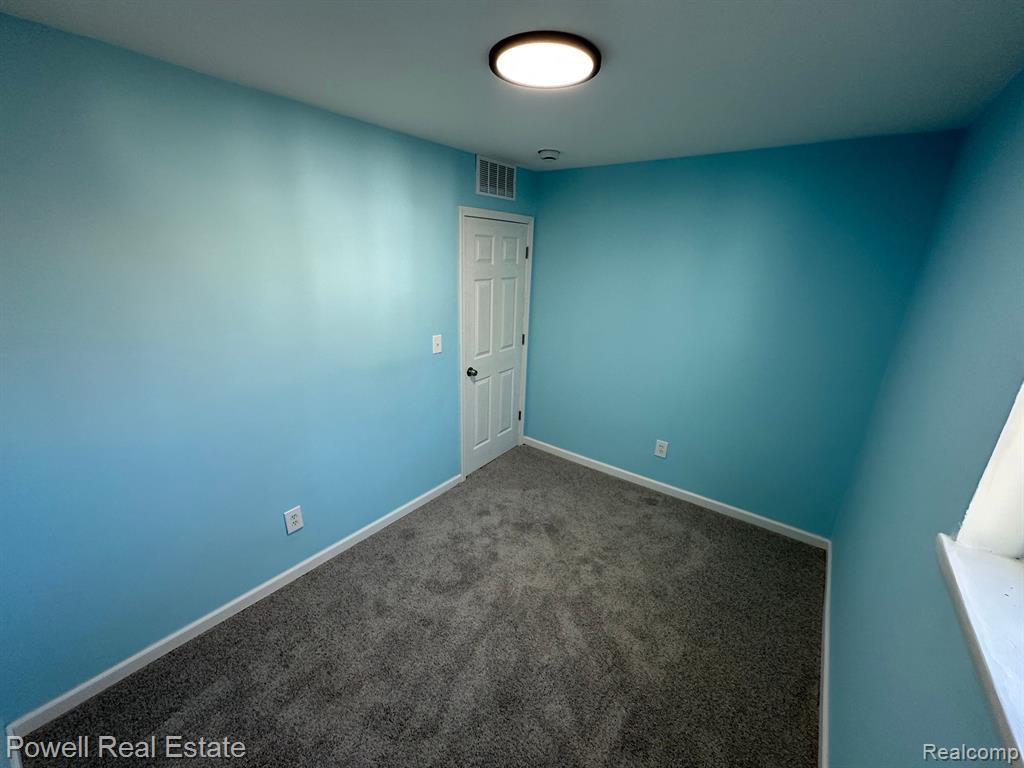 947 S FAIRVIEW Avenue, Pontiac, MI 48340 — Photo 21