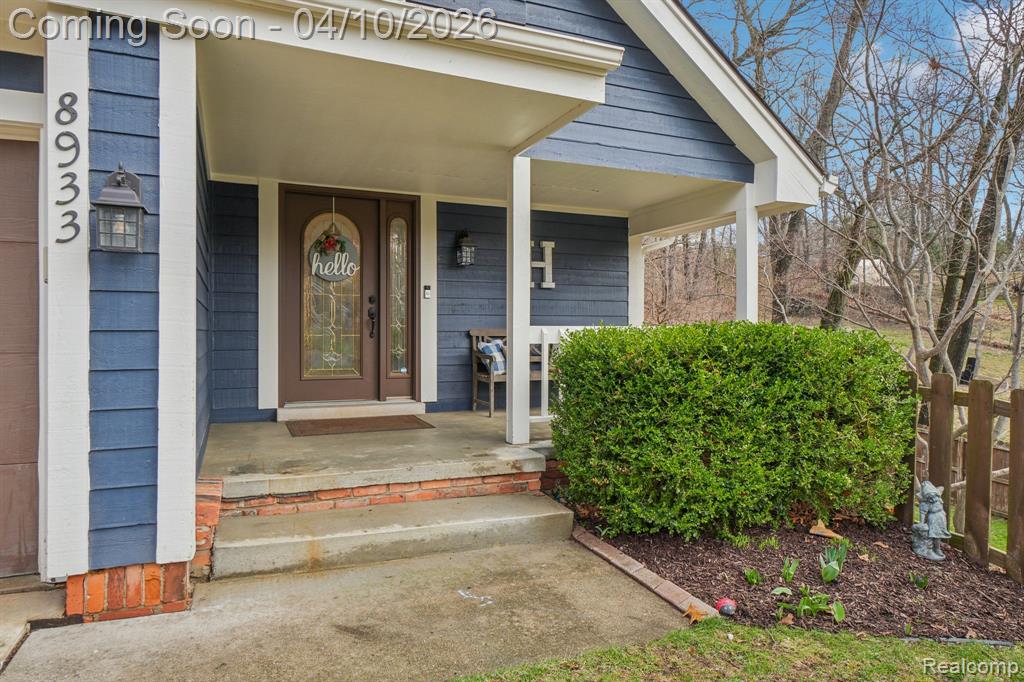 8933 Minne Wanna Road, Clarkston, MI 48348 — Photo 4