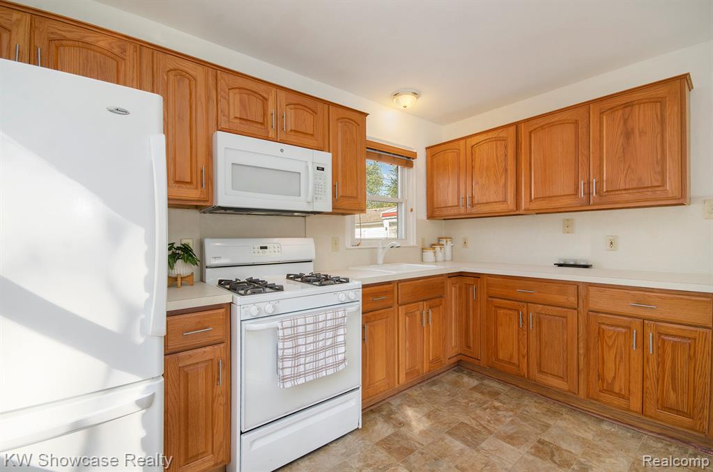 18582 Hamann Street, Riverview, MI 48193 — Photo 12
