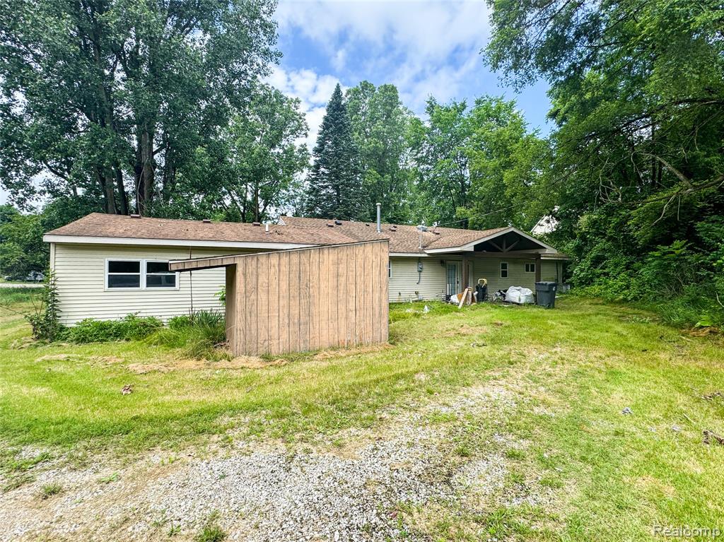 7889 Chilson Road, Pinckney, MI 48169 — Photo 2