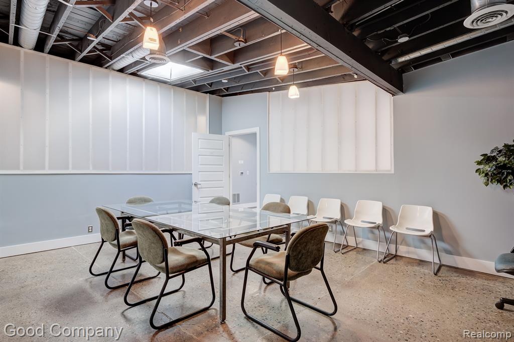 628 E PARENT Avenue, Royal Oak, MI 48067 — Photo 13