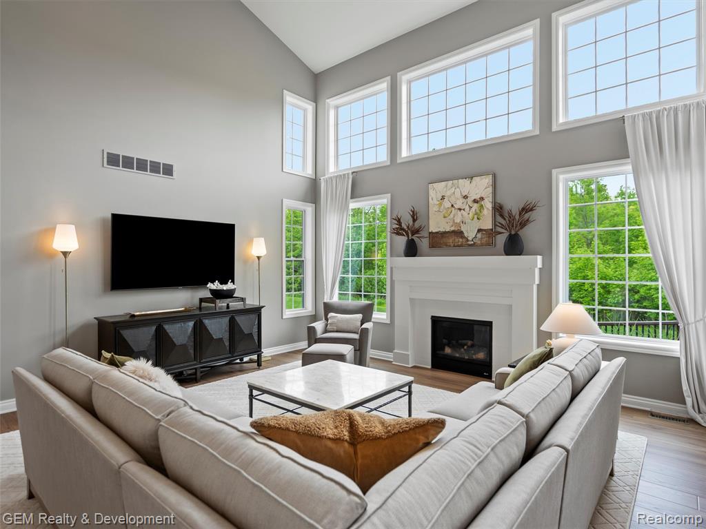 52486 Aspen Drive, South Lyon, MI 48178 — Photo 10