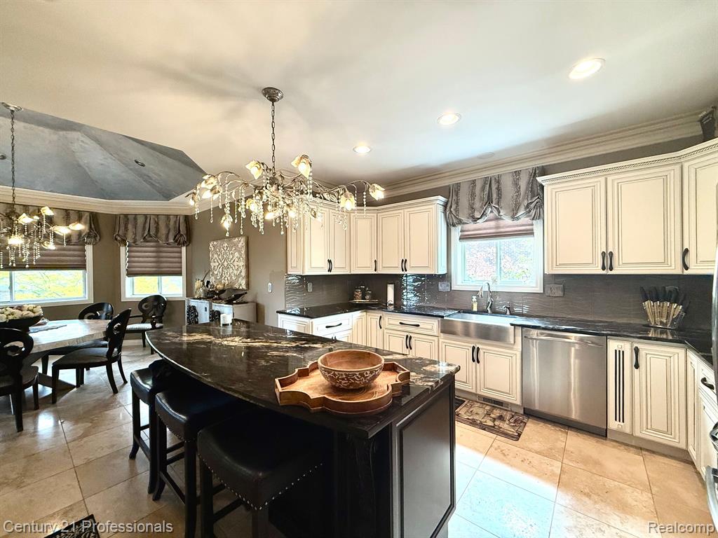 8814 PRESTWICK Lane, Washington, MI 48095 — Photo 13
