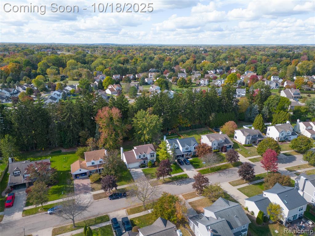 975 S Parkwood Drive, South Lyon, MI 48178 — Photo 9