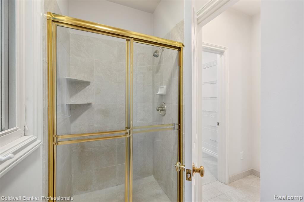 8661 DEERWOOD Road, Clarkston, MI 48348 — Photo 43