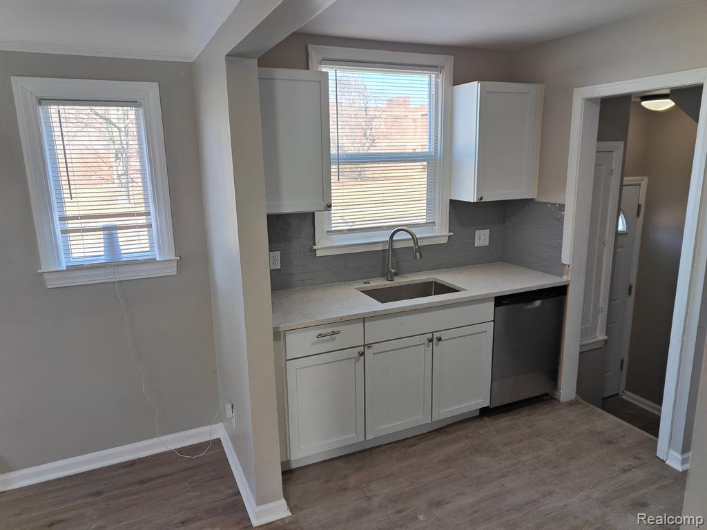 8354 COYLE Street, Detroit, MI 48228 — Photo 9