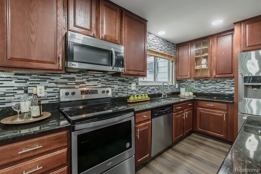 4290 FROSTWOOD, Troy, MI 48098 — Photo 19
