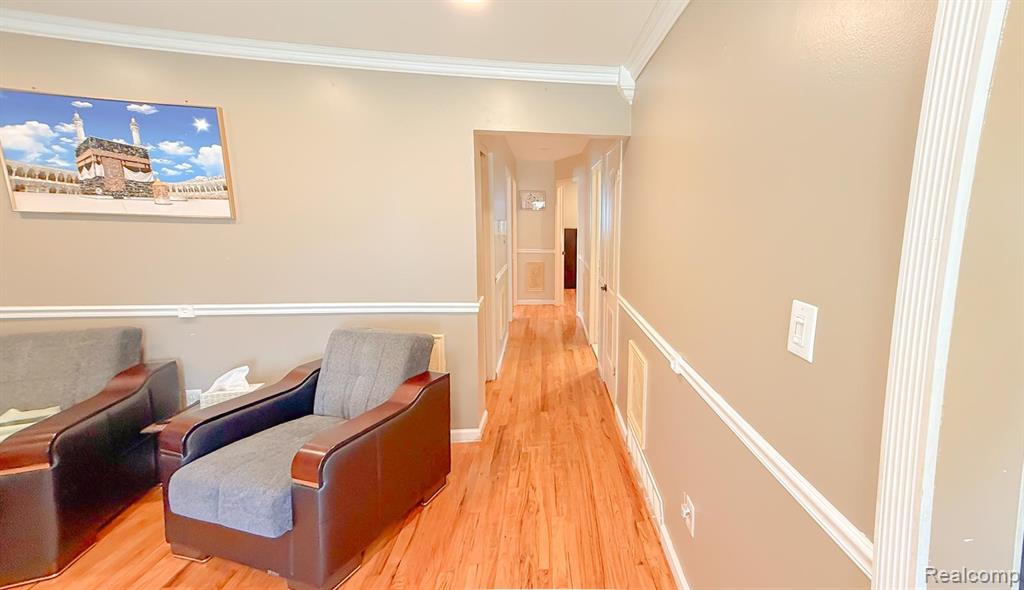 5728 Nightingale Street, Dearborn Heights, MI 48127 — Photo 10