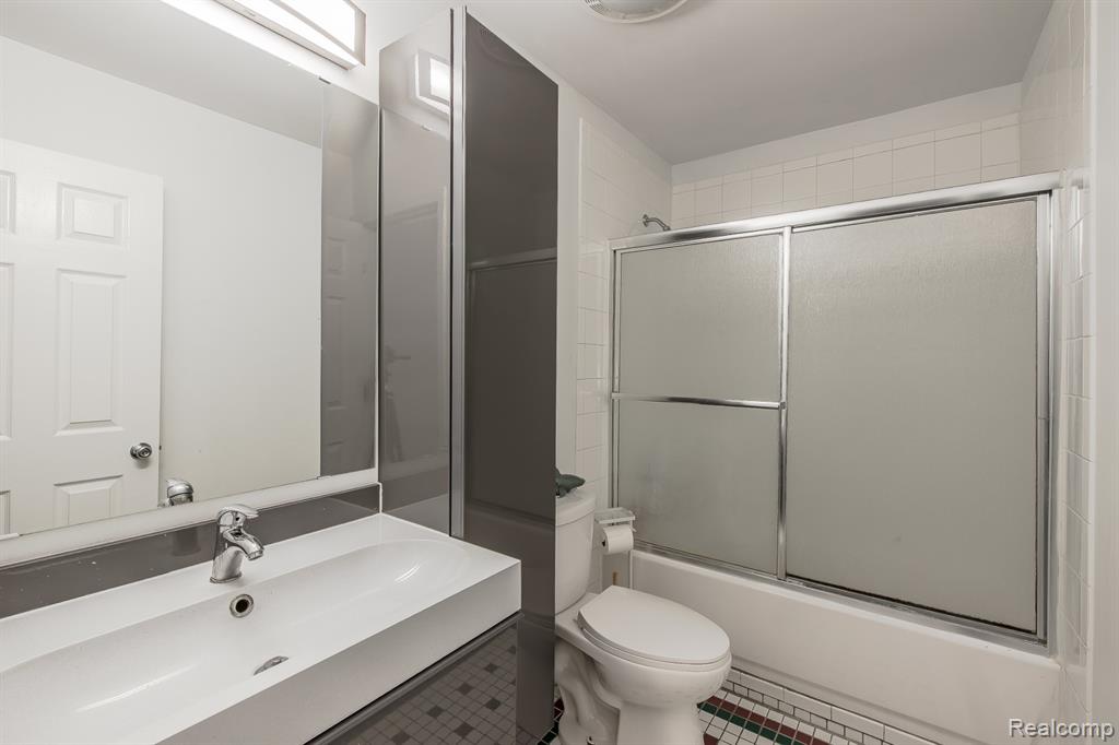 48 Rosemary Street, Lapeer, MI 48446 — Photo 47