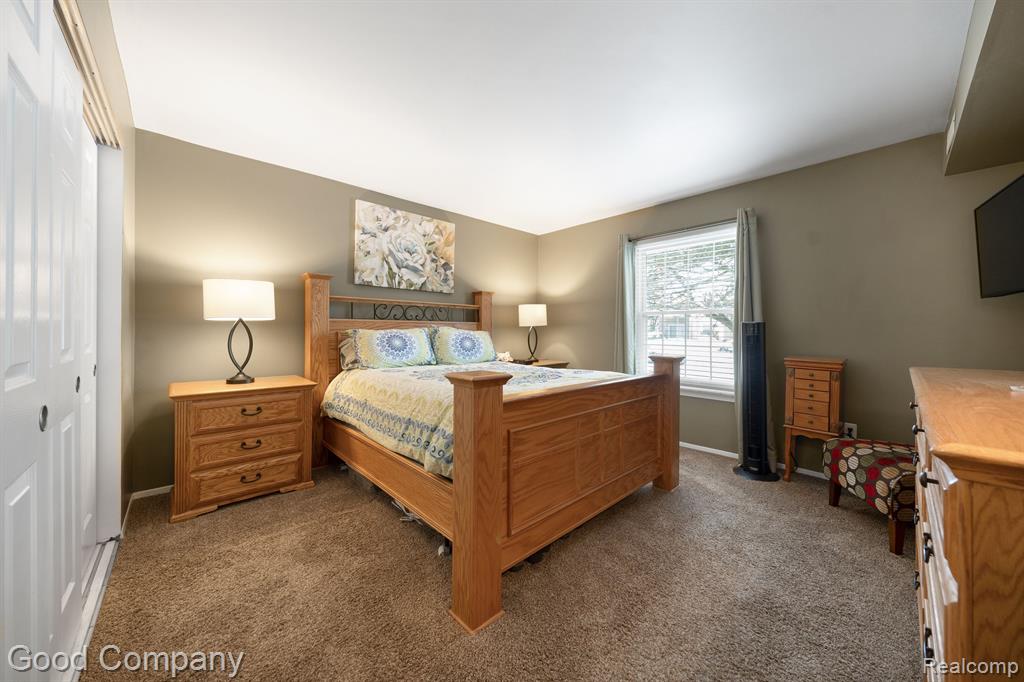 833 BLOOMFIELD VILLAGE Boulevard, #B, Auburn Hills, MI 48326 — Photo 9
