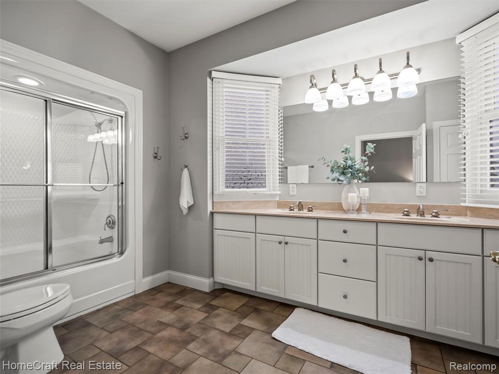 108 Densel Court, Jackson, MI 49201 — Photo 30