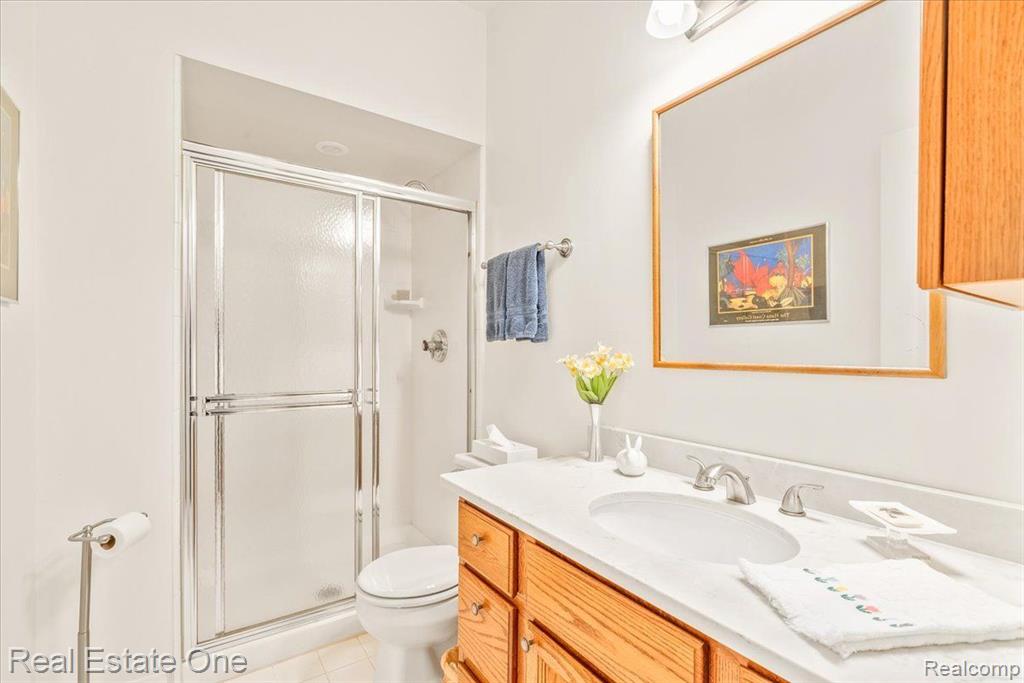 39612 GREENBRIER Court, Northville, MI 48168 — Photo 38