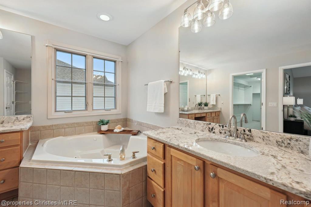 45055 WALNUT RIDGE, Northville, MI 48168 — Photo 36