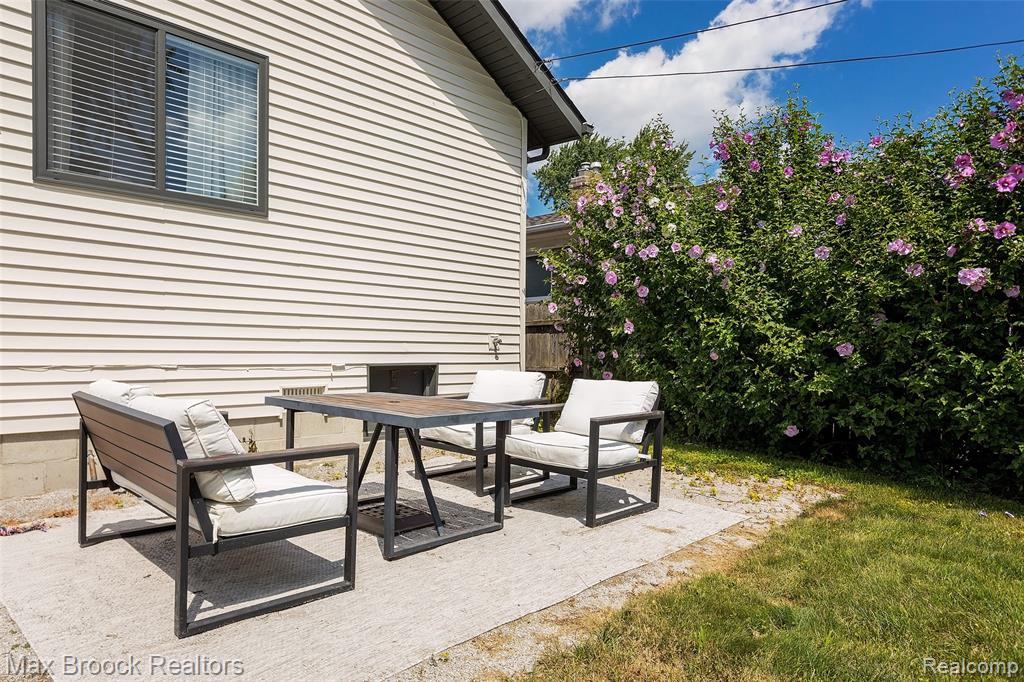 599 Virginia Street, Plymouth, MI 48170 — Photo 27