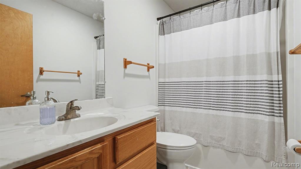 301 W Fike Road, Sanford, MI 48657 — Photo 10