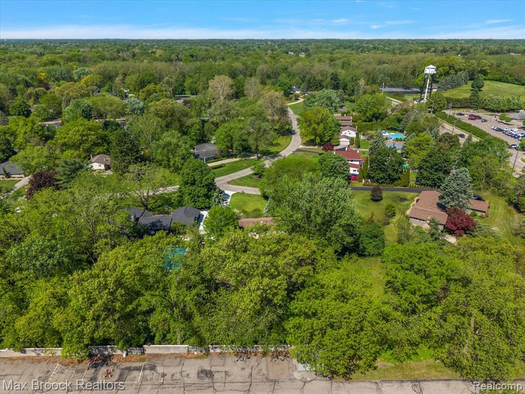 6609 E Knollwood Circle, West Bloomfield, MI — Photo 25