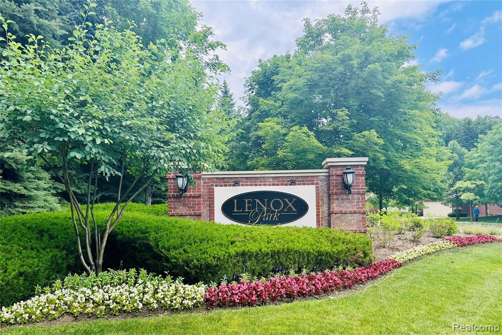 40488 Lenox Park Drive, Novi, MI 48377 — Photo 15
