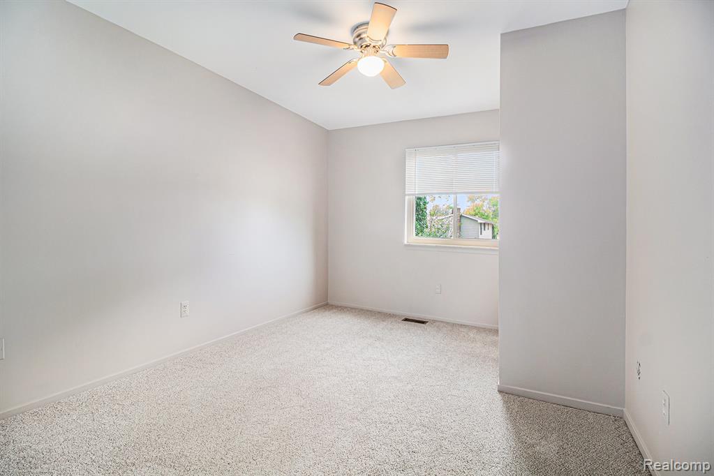 407 N Willard Road, Canton, MI 48187 — Photo 8