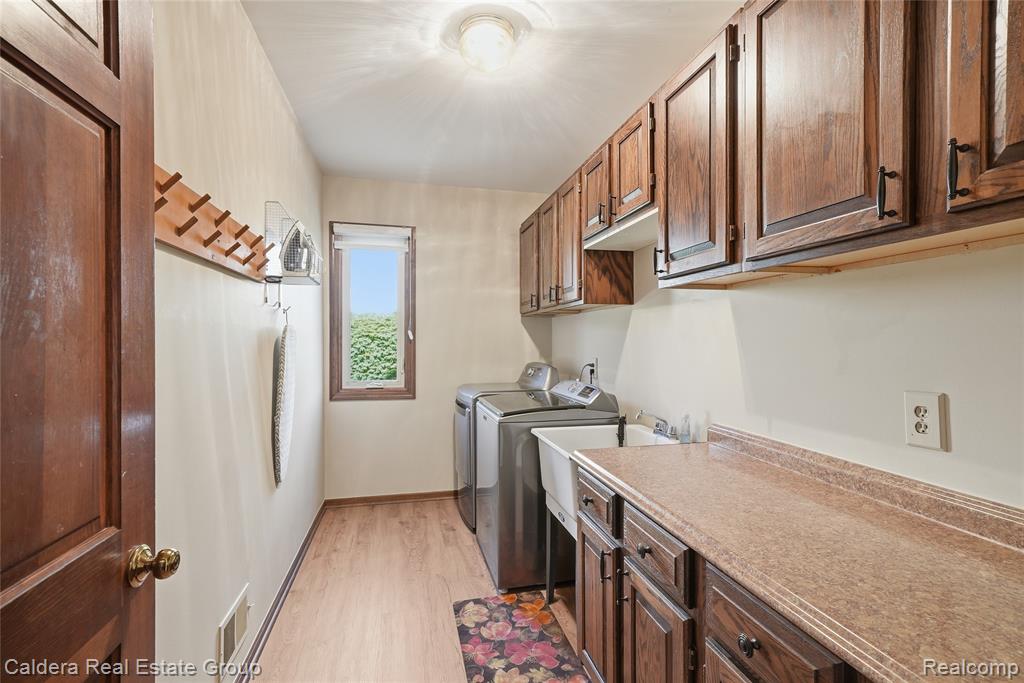 8915 Chestnut Run Drive, Utica, MI 48317 — Photo 28
