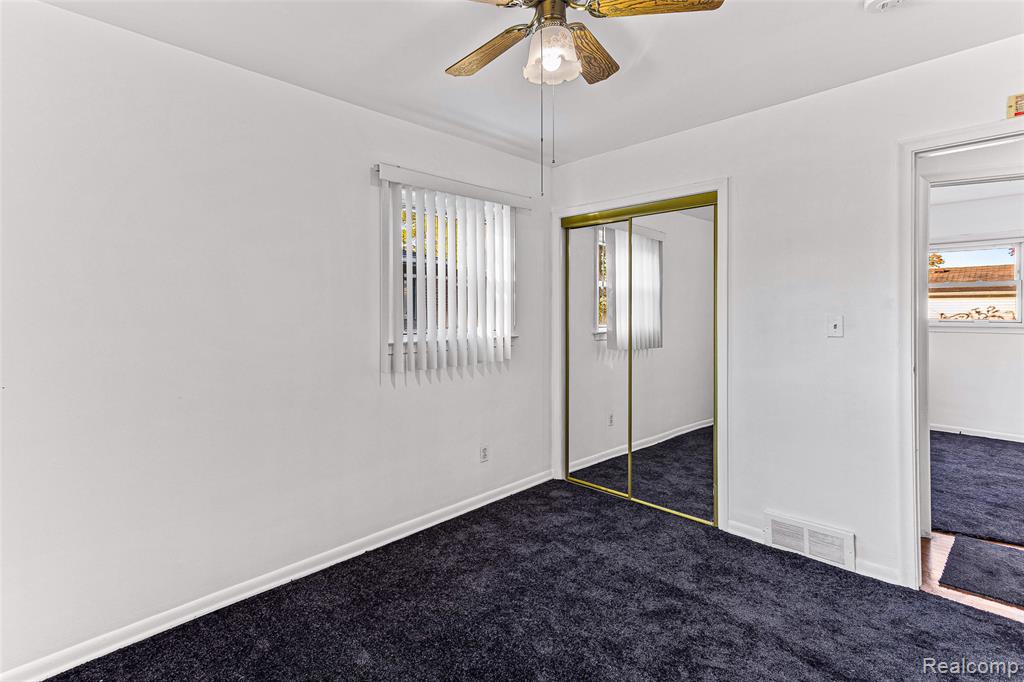 5743 Plainfield Street, Dearborn Heights, MI 48127 — Photo 25