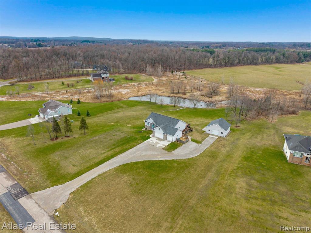 5053 HIDDEN RIDGE Drive, Metamora, MI 48455 — Photo 3