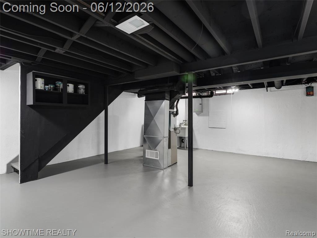 20120 Brian Court, Clinton Twp, MI 48035 — Photo 22