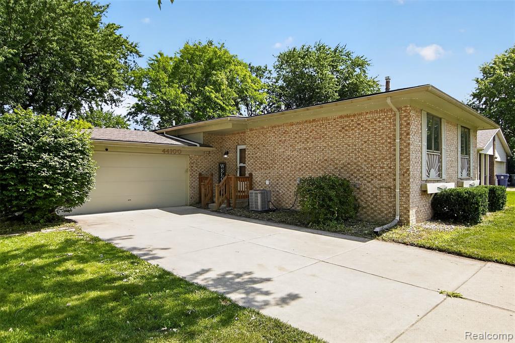 44100 Somerset Square, Canton, MI 48187 — Photo 2