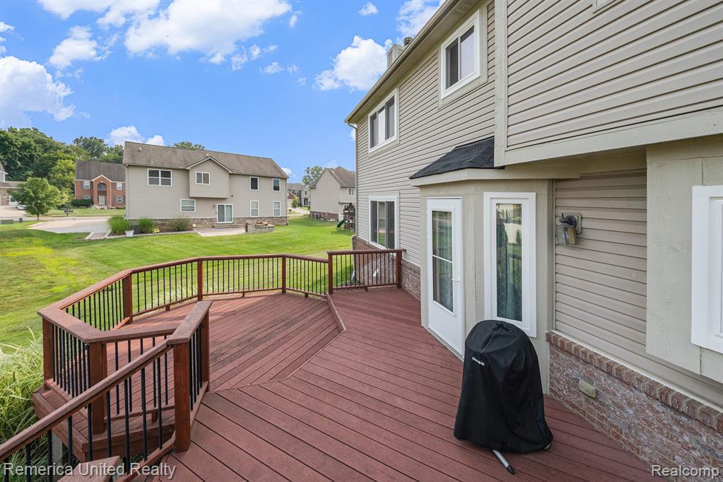 28016 Stillwater Court, South Lyon, MI 48165 — Photo 25