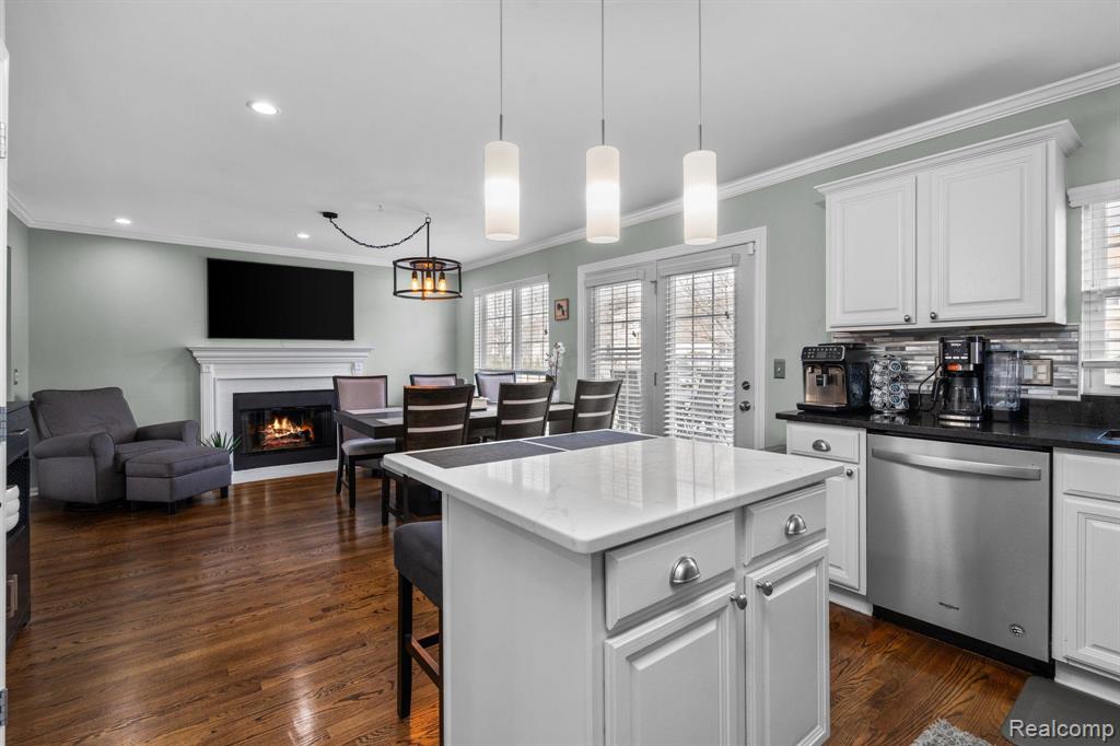 948 S PARKWOOD Drive, South Lyon, MI 48178 — Photo 15