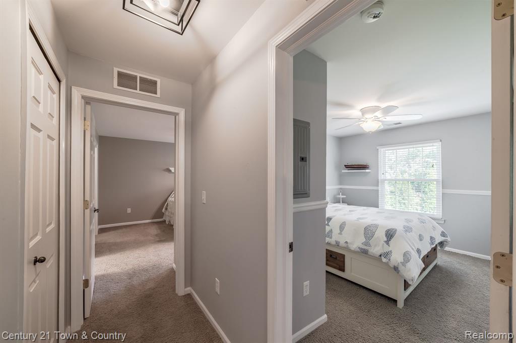 1032 SHIAWASSEE Circle, Howell, MI 48843 — Photo 21