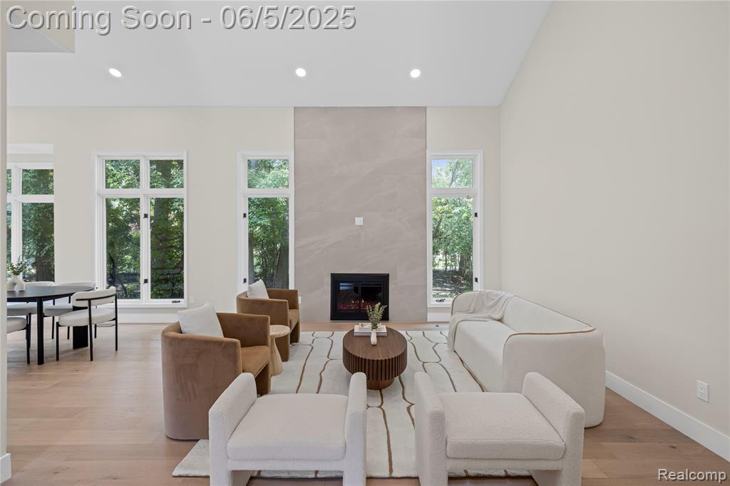 4610 Woodbine Circle, West Bloomfield, MI 48323 — Photo 4